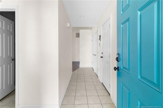 Foto del edificio - 175 Ranier Dr