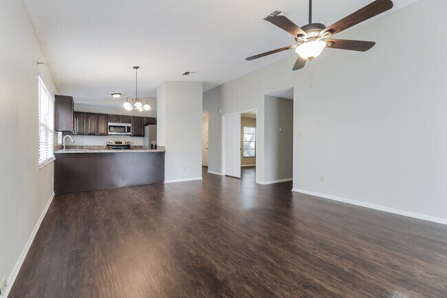 Foto del edificio - 456 Copperstone Cir