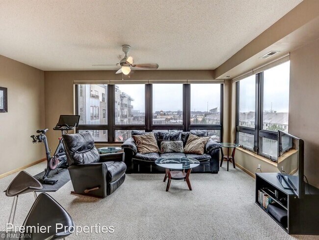 Building Photo - 1 br, 1 bath House - 7600 Lyndale Ave S #300