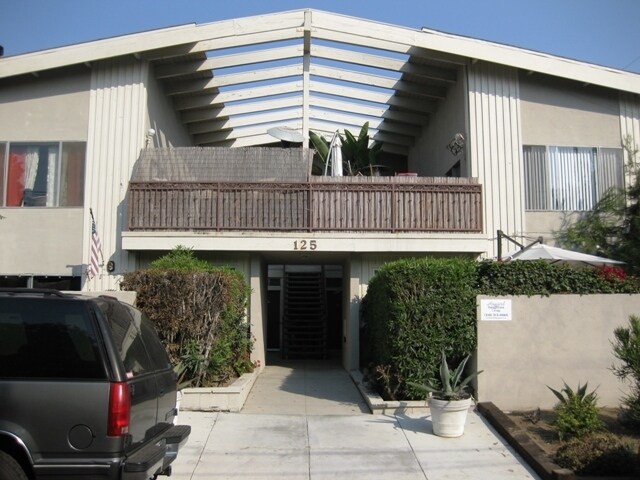 Building Photo - 125 Eastwind St