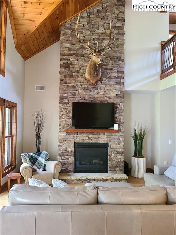 Building Photo - 135A Wapiti Way