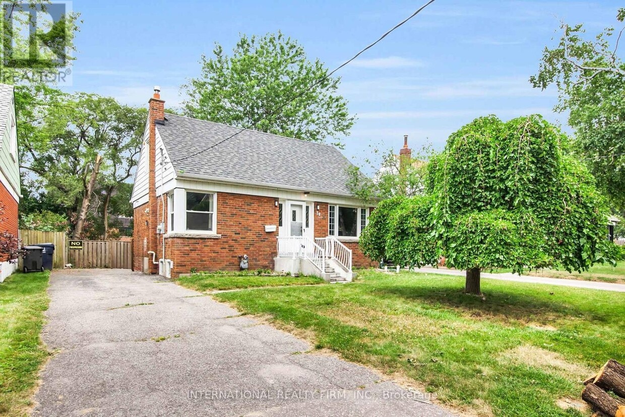 Primary Photo - 38 Shangarry Dr