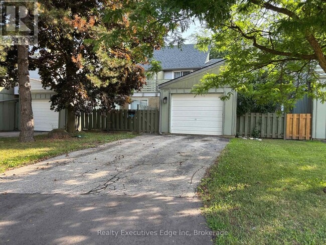 Building Photo - 322 Scottsdale Dr