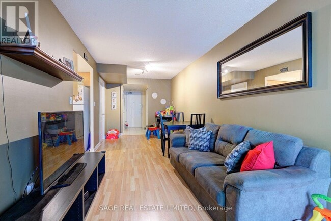 Building Photo - 3-2513 Rean Dr