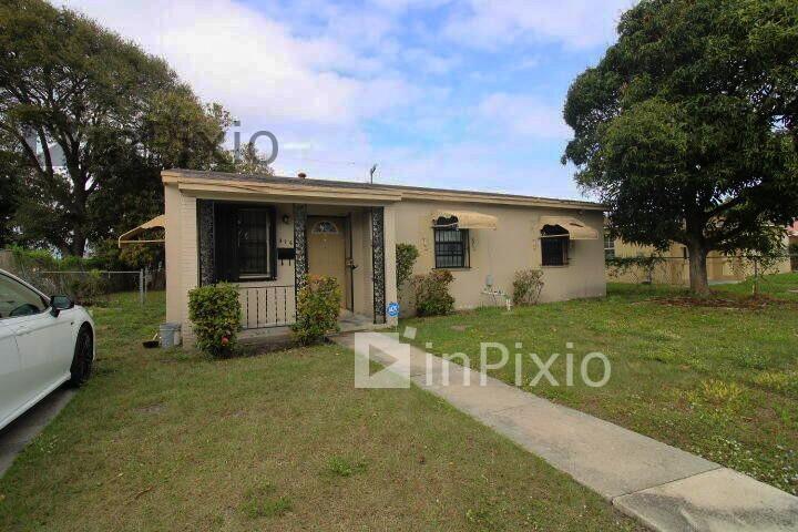 Primary Photo - 376 W 15th St