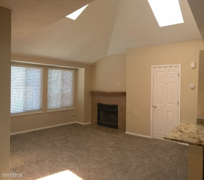 Building Photo - 10352 W 80th Dr