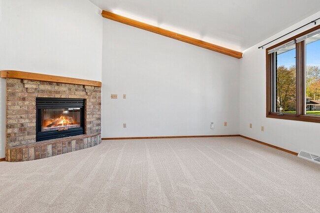Building Photo - 3606 S Timber Trl