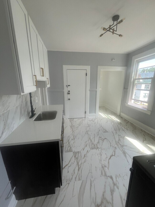 Unit 3 - 904 S 20th St