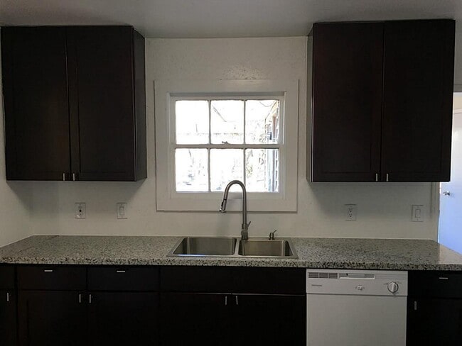 Foto del edificio - 5536 Jessamine St