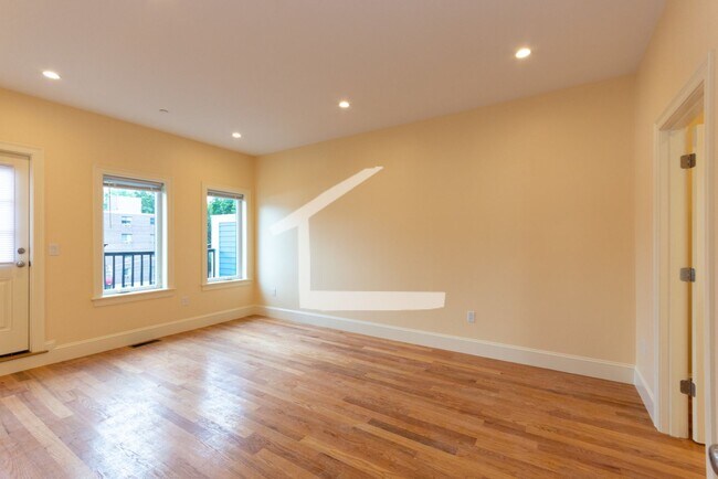 Building Photo - Brand New 3,000 Sq. Ft. Luxury Townhouse w...