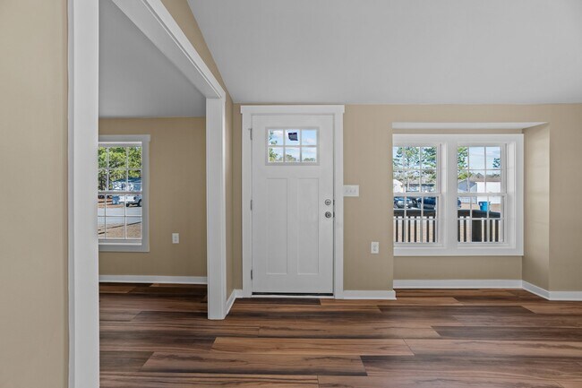 Building Photo - 105 Bellwood Dr