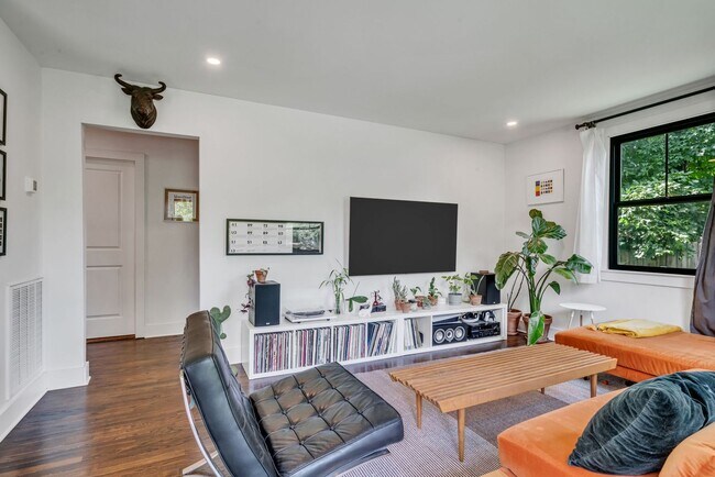 Foto del edificio - Gorgeous East Nashville home in walkable, ...