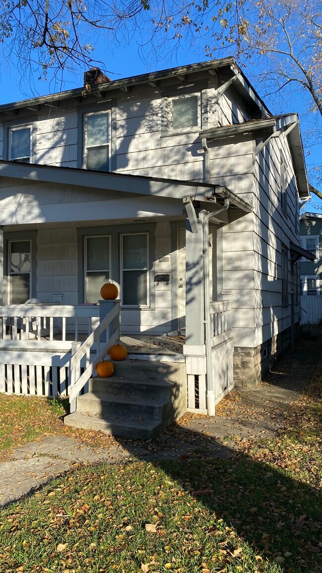 2858 Indianola Avenue Unit 2858, Columbus, OH 43202 Apartments in