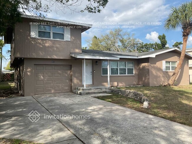 Building Photo - 8541 Jacaranda Ave