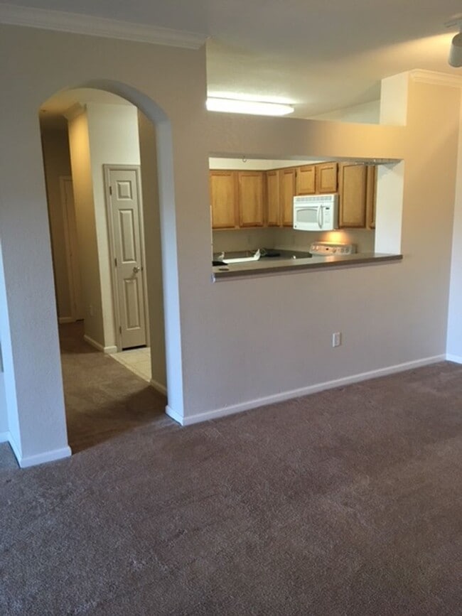 Building Photo - Comfort & Convenience at Fossil Creek | Bright 2-Bedroom Condo