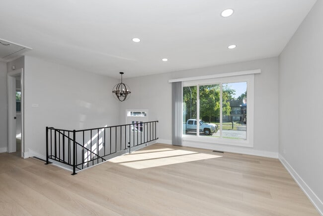 Building Photo - 16822 91st Ave