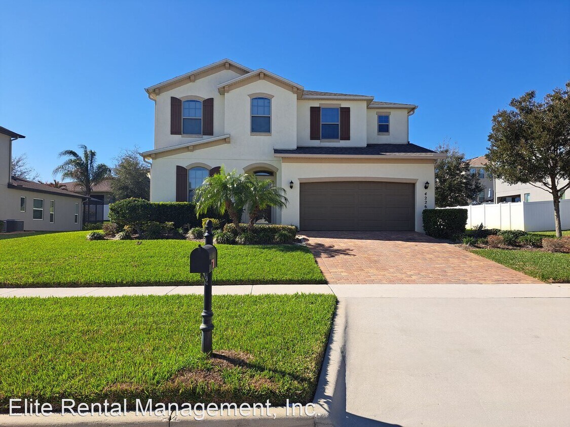 4 br, 2.5 bath House 4226 Caplock St House for Rent in Clermont, FL