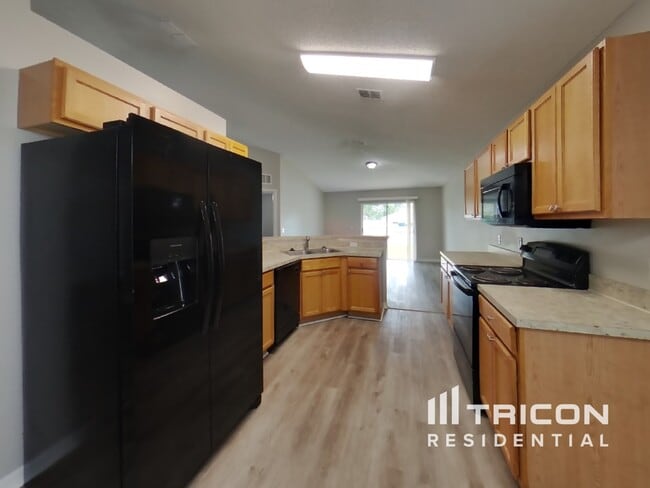 Foto del edificio - 4138 Clearbrook Cove Rd