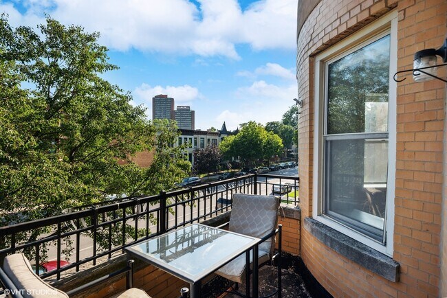 Foto del edificio - 510 E Oakwood Blvd