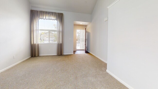 Foto del edificio - 1655 Kerry Ln