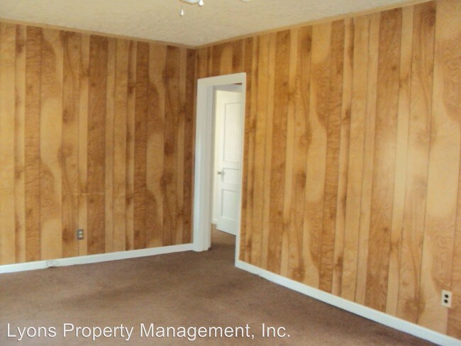 Building Photo - 2 br, 1 bath House - 1803 A IOLA DR