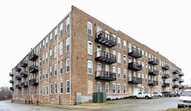 Riverbend Lofts - Riverbend Lofts Holdings, LLC