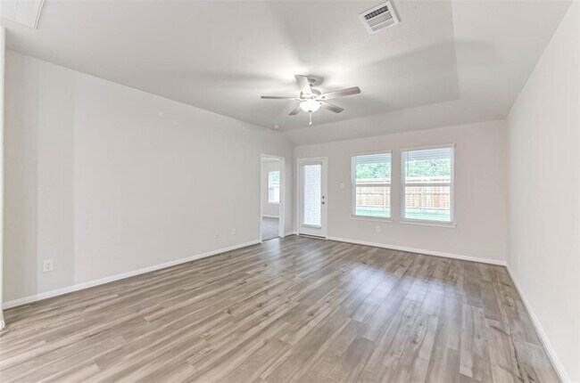 Building Photo - 17590 Rosette Grass Dr