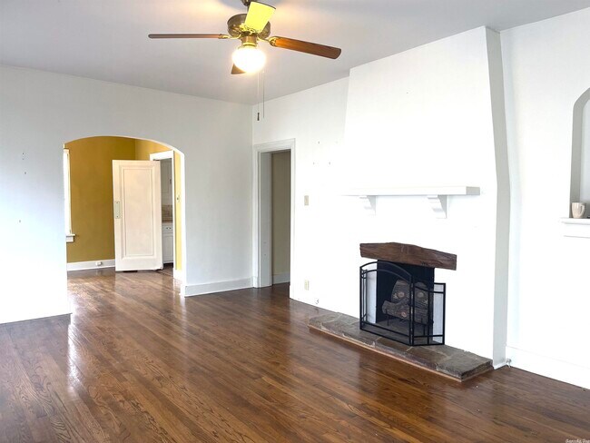 Foto del edificio - 212 Vernon Ave