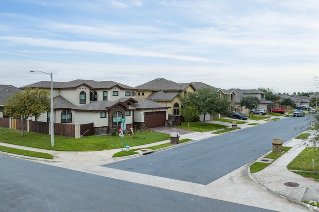 Choose from a variety of neighborhoods in Edinburg.