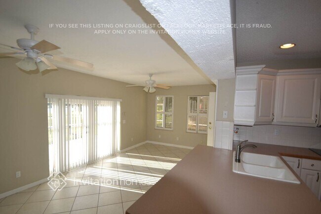 Building Photo - 838 Birdie Way
