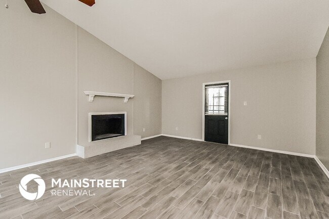 Building Photo - 5772 Jardin Pl