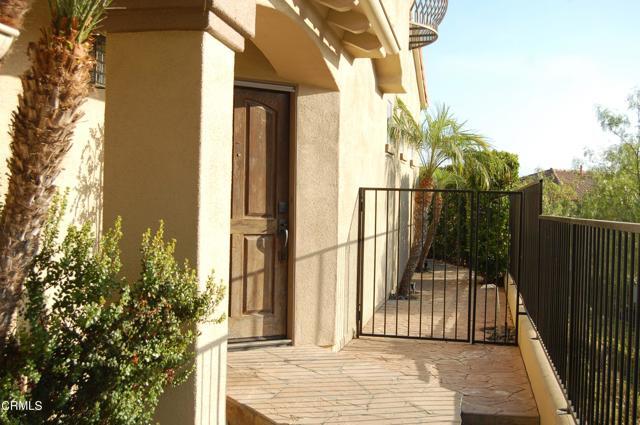 Building Photo - 915 Corte Augusta