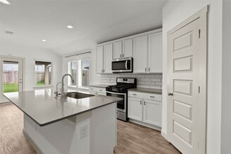 Building Photo - 14531 Sweetwater Dr