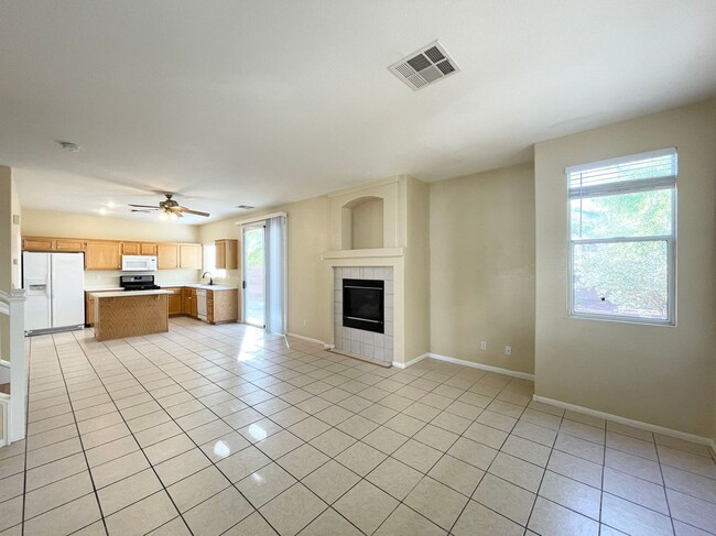 Foto del edificio - 9709 Pioneer Ave