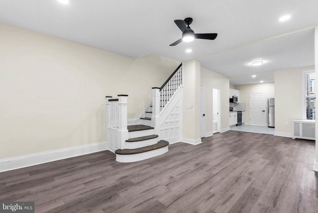 Primary Photo - 1748 N Lindenwood St