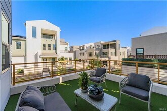 Building Photo - 120 Yugen