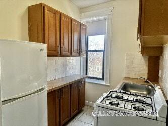 Foto del edificio - 1160 Commonwealth Ave