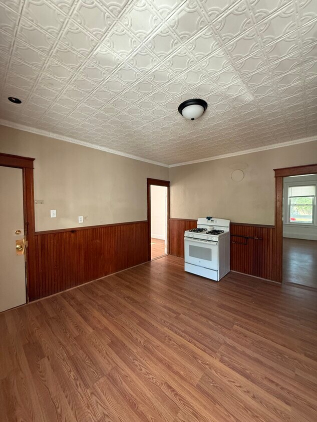 Kitchen - 117 Earle St