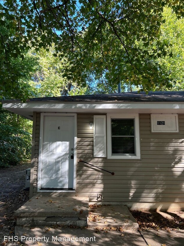 Primary Photo - 1 br, 1 bath House - 1121 W Elm Arcade Unit C
