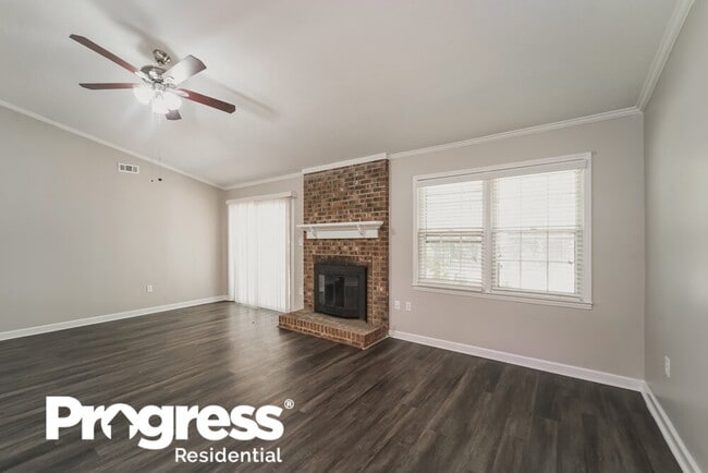 Building Photo - 7431 Beaufort Cir