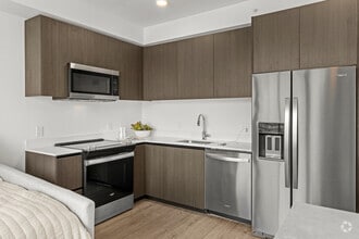 Studio - 464SF - Kitchen - 2000 Biscayne