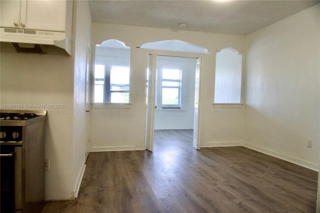 Foto del edificio - 501 SW 6th Ct