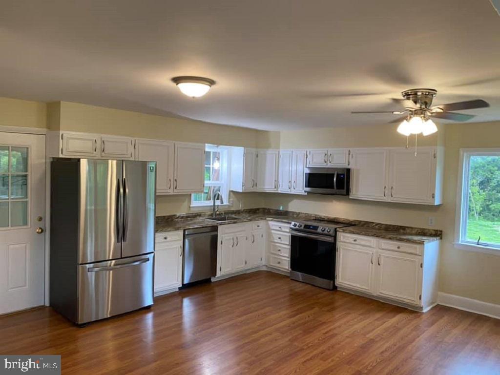 39755 Old Wheatland Rd, Waterford, VA 20197 House Rental in Waterford