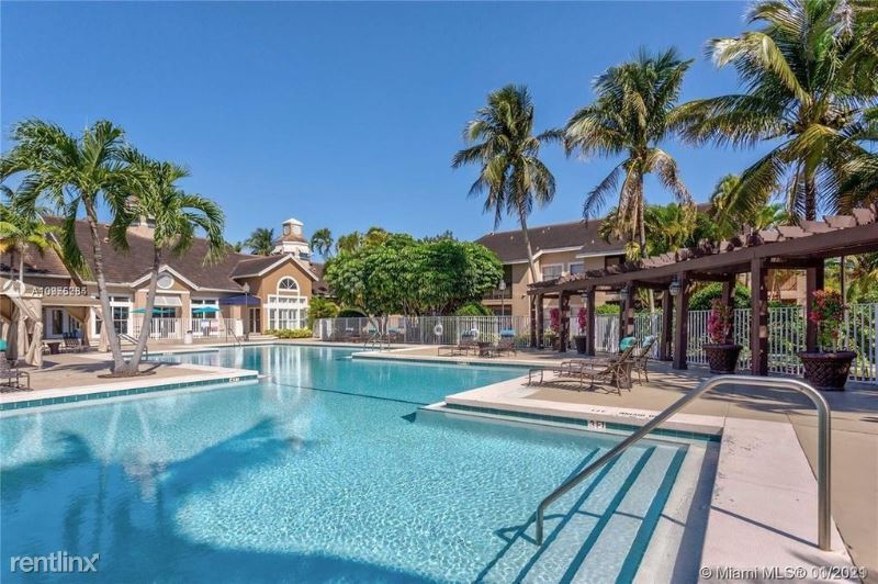 Foto principal - 10691 SW 155th Pl