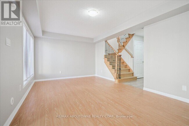 Building Photo - 884 Jempson Path