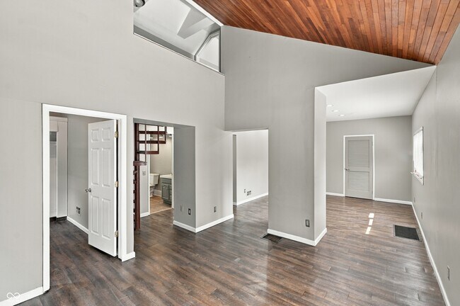 Building Photo - 6159 Broadway St
