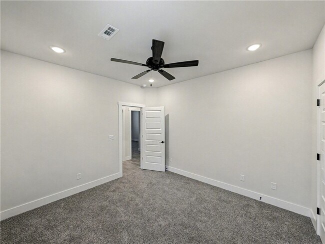 Foto del edificio - 6907 SW High Meadow Blvd