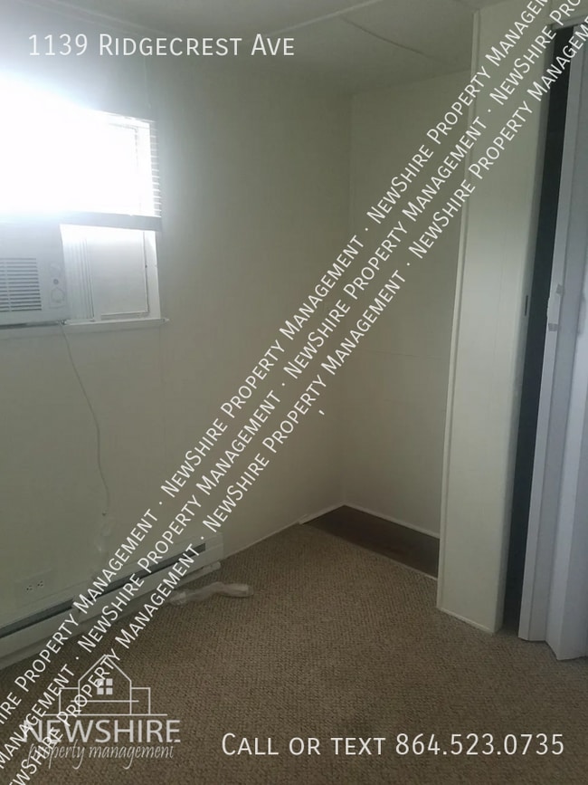 Foto del edificio - 1139 Ridgecrest Ave