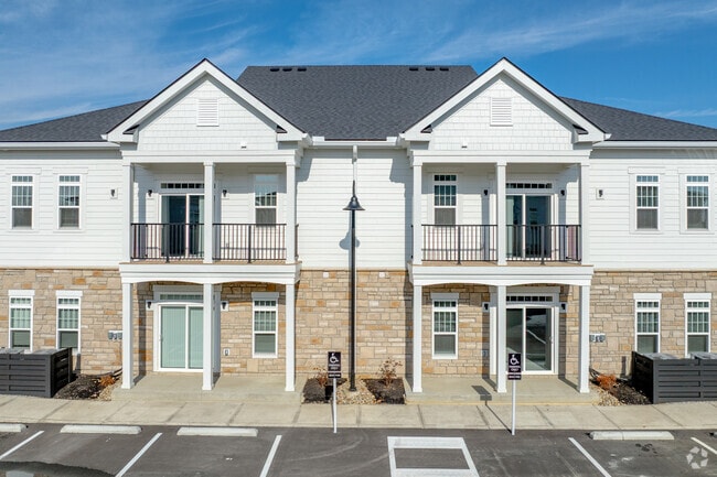 Building Photo - The Flats at Powell