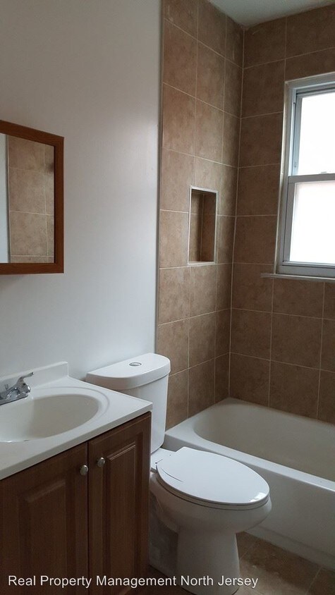 Building Photo - 43 DAVIS Ave